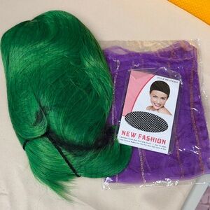 Short Green Costume Hair Wig for Women with scarf and hair net all new items